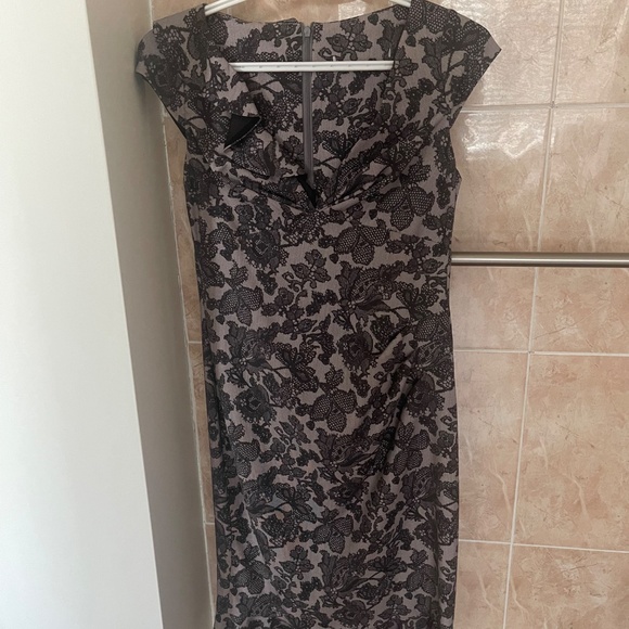 Le château floral dress - Picture 5 of 6